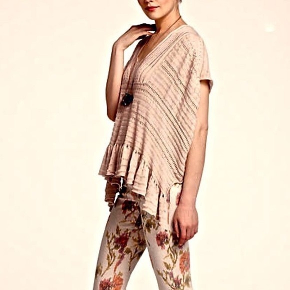 Anthropologie Sweaters - Anthropologie Yellow Bird boxy ruffle knit Sweater M